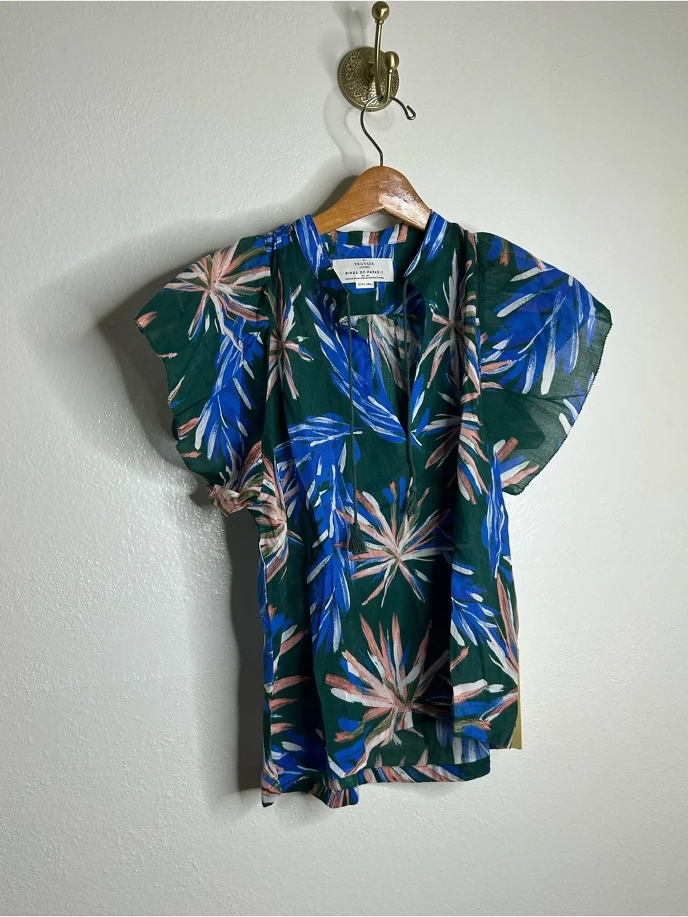 NWT Trovata Birds of Paradis Cotton Ramie Short Sleeve Lightweight Blouse Top